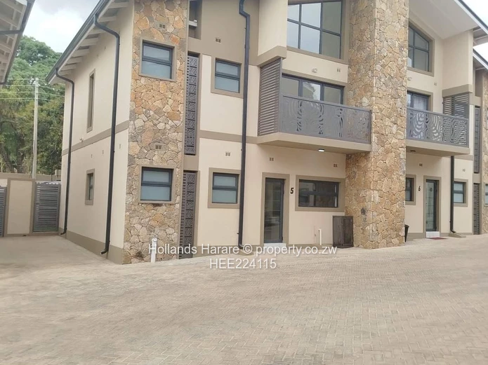 Newlands Townhouse duplex 3 beds