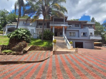 10 Bedroom Townhouse Complex