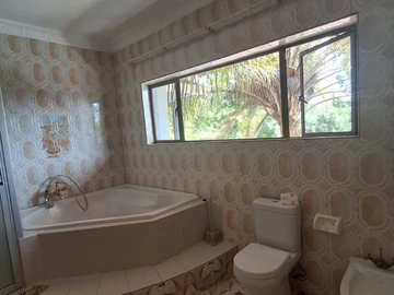 10 Bedroom Townhouse Complex