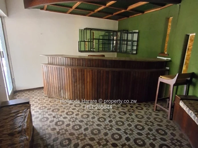 Solid 4 bed residence