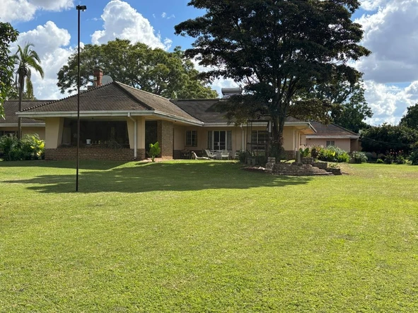 12 Bedroom House