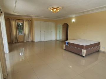 10 Bedroom Townhouse Complex