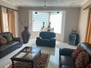 Farm & Agricultural Land