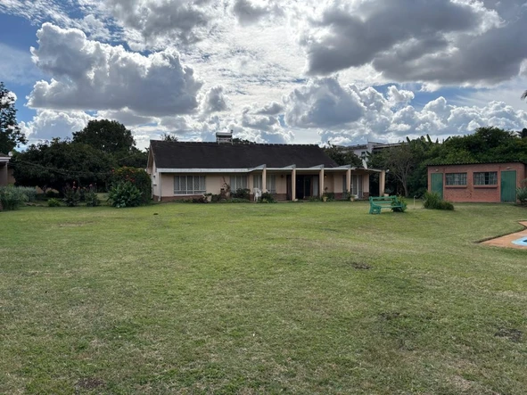 12 Bedroom House