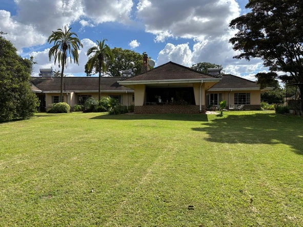 12 Bedroom House