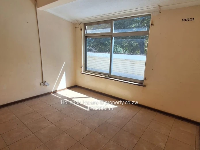 Solid 4 bed residence